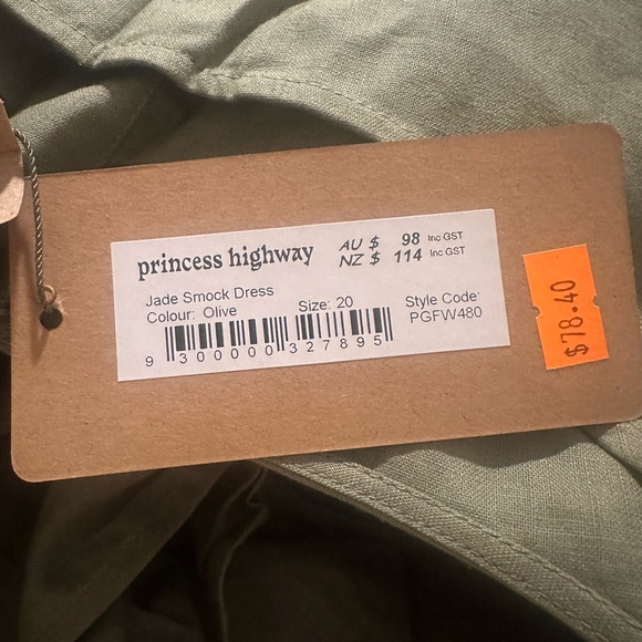 JADE SMOCK DRESS - AU20, US16 - Picture 3 of 4